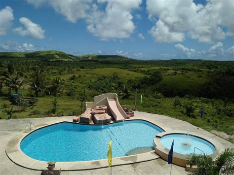resorts in camarines sur|secluded beach resort in Siruma Camarines Sur .
